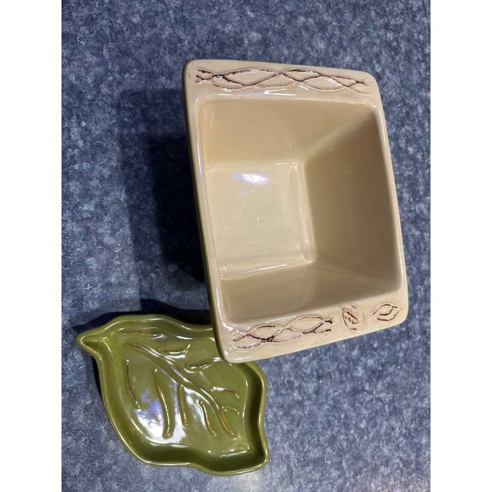 Tastefully Simple Host Collection Green Ceramic Square Baker & Leaf Saucer Set